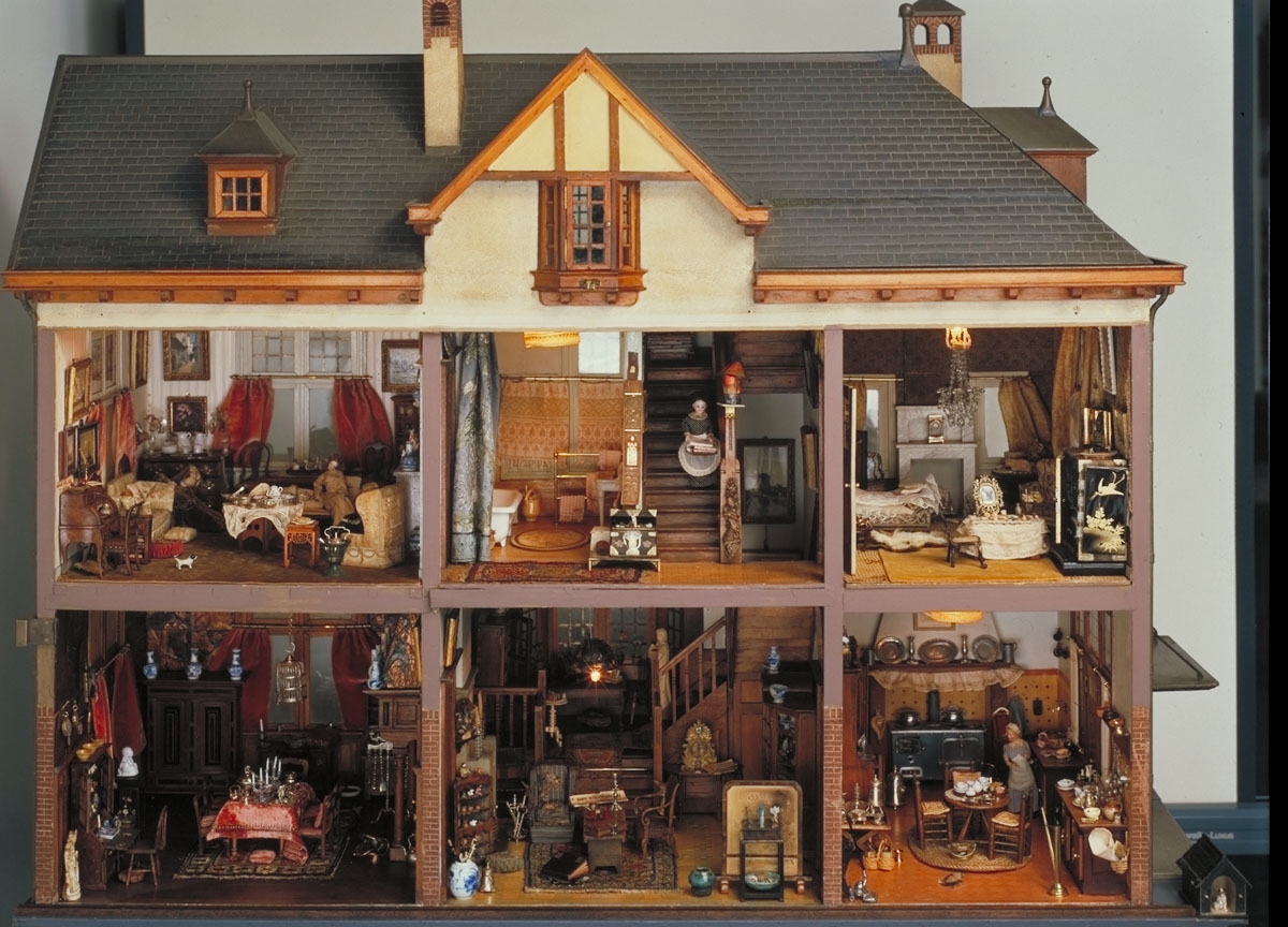 the Dollhouse of Lita de Ranitz